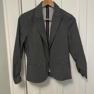 Amanda + Chelsea ruched sleeve blazer, size M